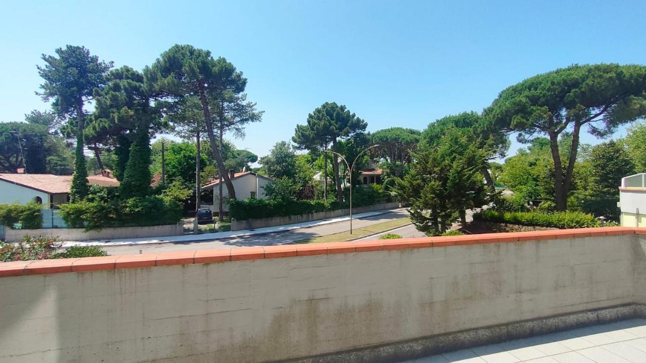 La Dolce Vita - Apartment With Shared Pool And Large Terrace Lido delle Nazioni Esterno foto