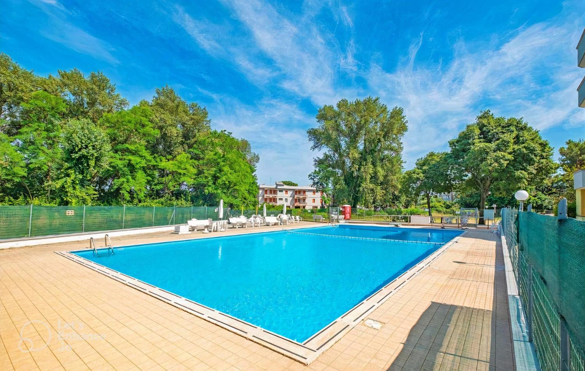 La Dolce Vita - Apartment With Shared Pool And Large Terrace Lido delle Nazioni Esterno foto