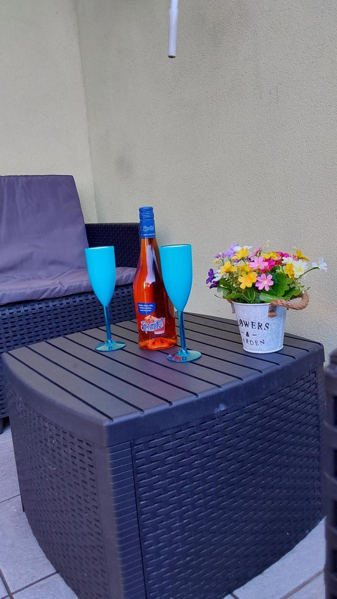 La Dolce Vita - Apartment With Shared Pool And Large Terrace Lido delle Nazioni Esterno foto