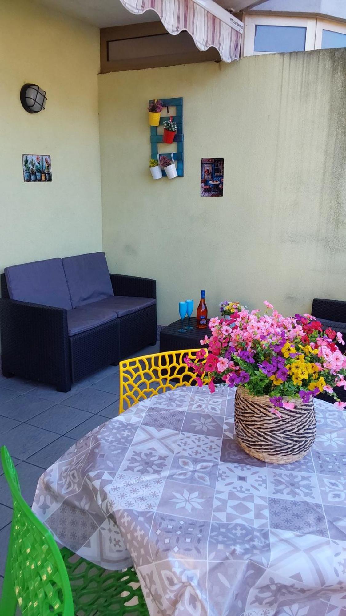 La Dolce Vita - Apartment With Shared Pool And Large Terrace Lido delle Nazioni Esterno foto