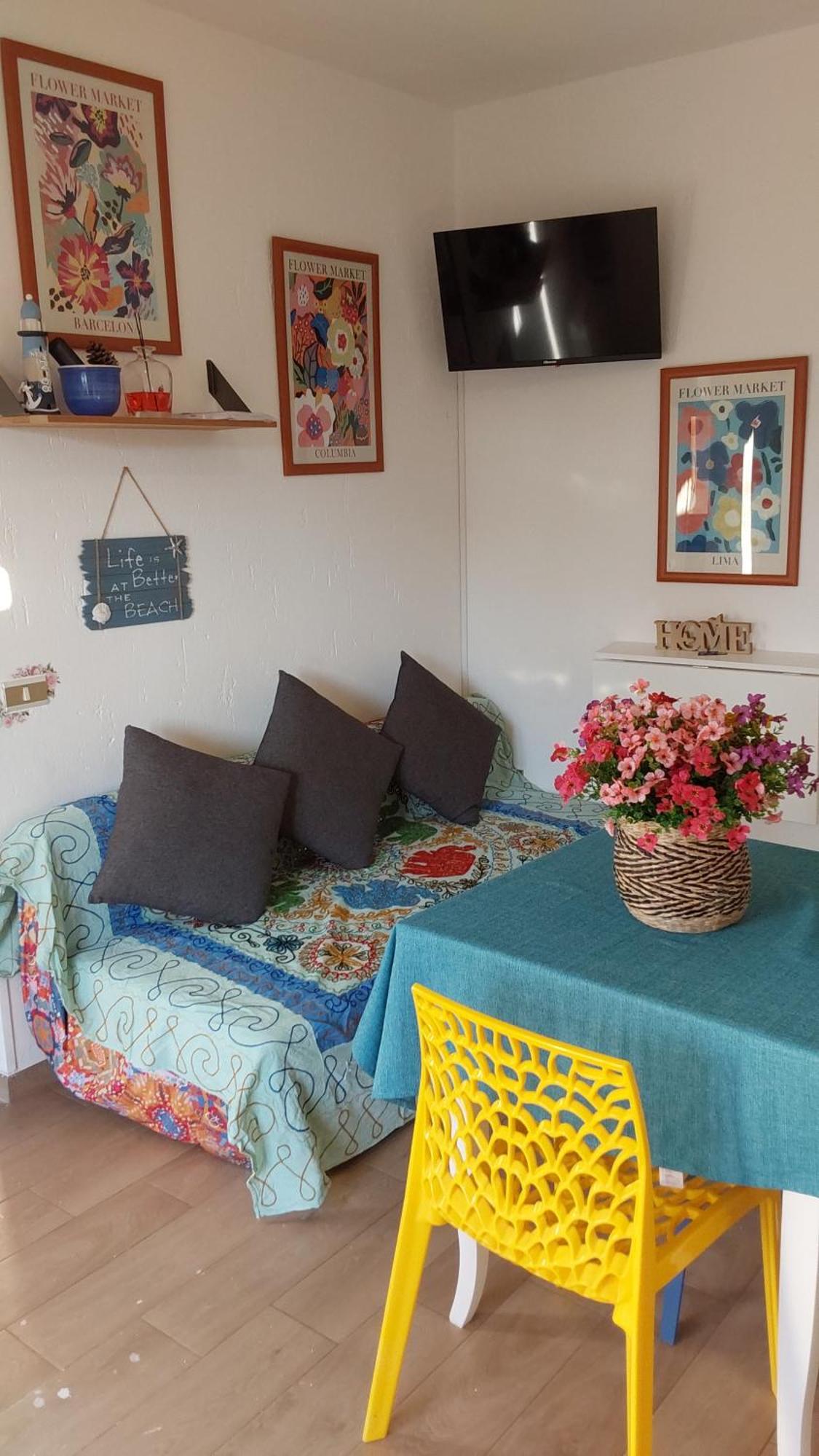 La Dolce Vita - Apartment With Shared Pool And Large Terrace Lido delle Nazioni Esterno foto